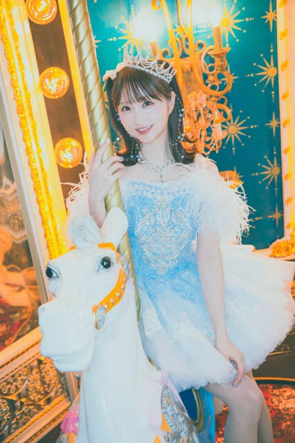 『プロセカ』『ウマ娘』出演の人気声優・秋奈のデジタル写真集が発売! ゼロから作り上げた衣装へのこだわりを語る